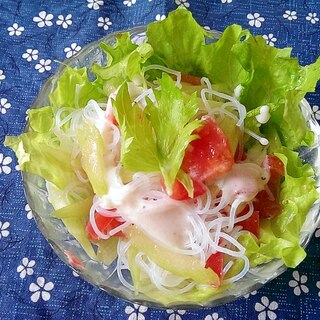 トマトとセロリの春雨サラダ